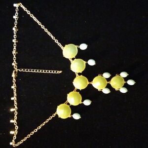 Crystal cut resin bead statement bib necklace